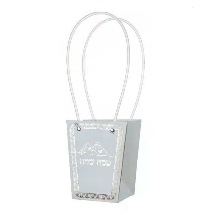 תיק נייר+ידיות +ציפוי פלסטי קוני 13/13 ג.15.5 ס"מ-פסח שמח זהב של דקל בע"מ