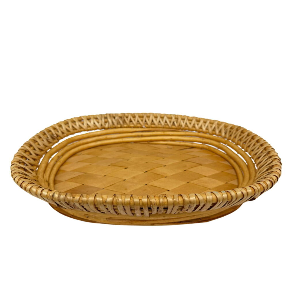 מגש עץ קלוע אובלי 46*36 ג.8 ס"מ של דקל בע"מ